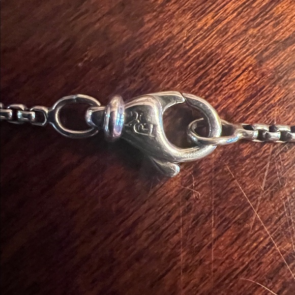 David Yurman Petite Albion Pendant Necklace in Sterling Silver with blue Topaz - Picture 10 of 17